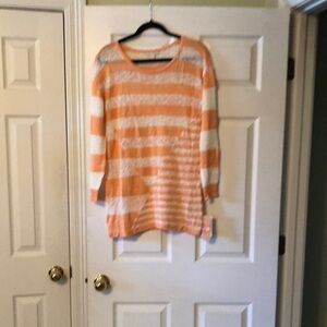 Gorgeous GB tunic sweater open weave new Sz M coral/white
